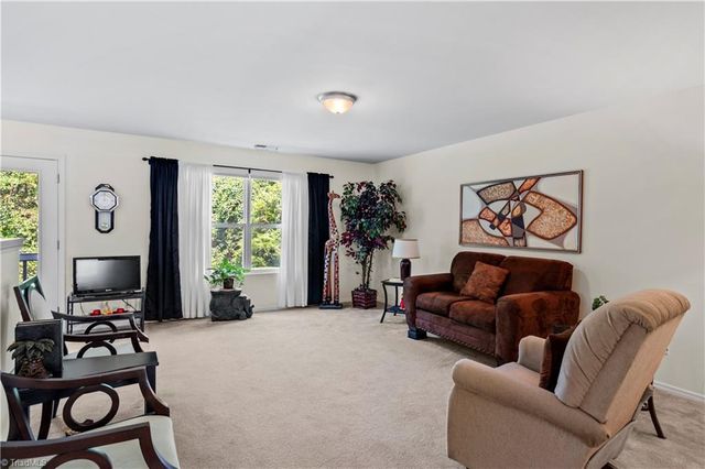 4533 Vernon Farms Boulevard, Kernersville, NC 27284