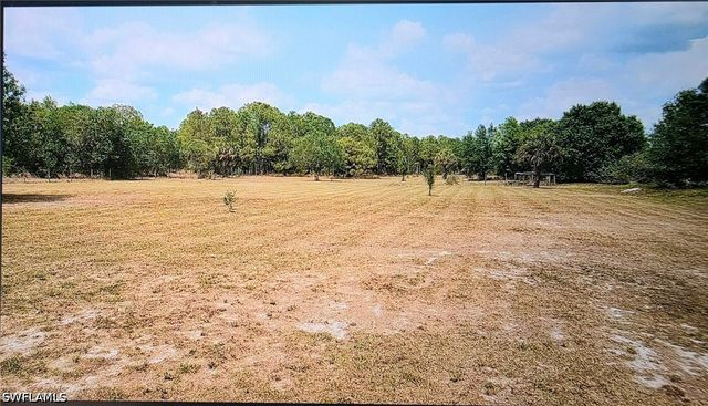 3760 72nd AVE NE, Naples, FL 34120