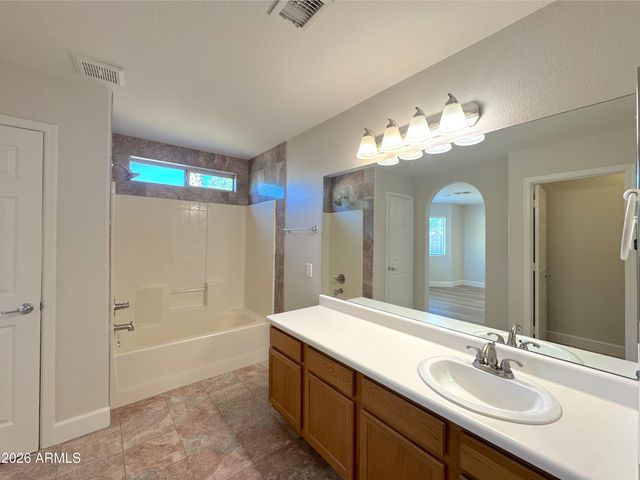 2516 E CAMELLIA Drive, Gilbert, AZ 85296