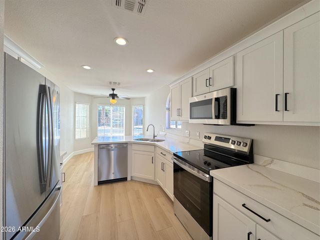 2516 E CAMELLIA Drive, Gilbert, AZ 85296