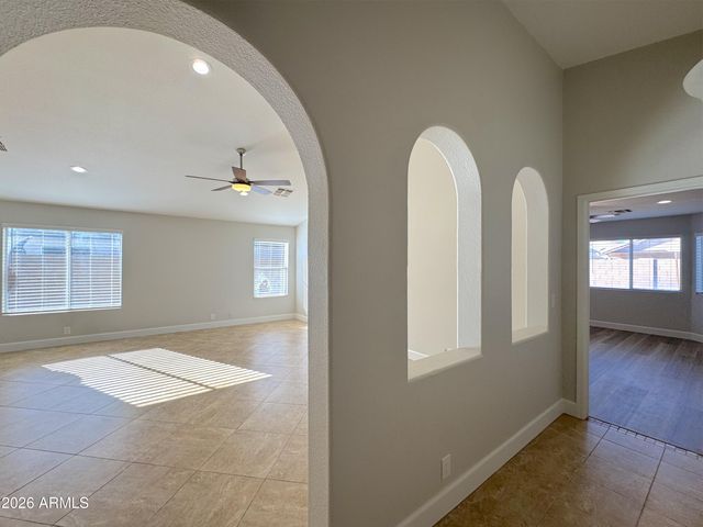 2516 E CAMELLIA Drive, Gilbert, AZ 85296