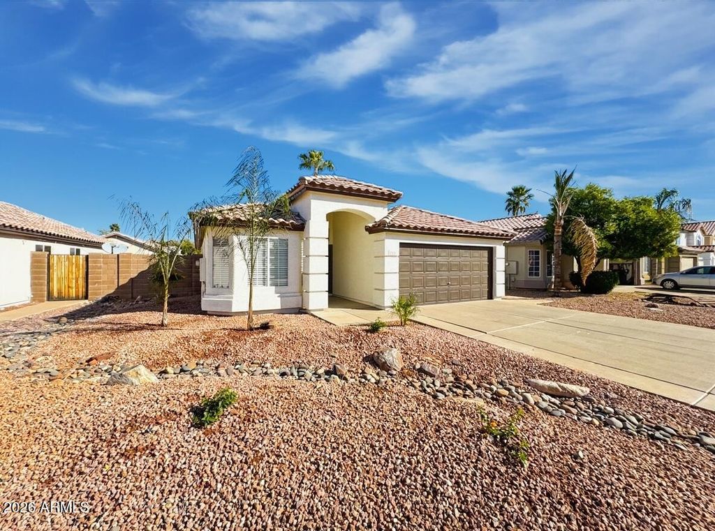 2516 E CAMELLIA Drive, Gilbert, AZ 85296