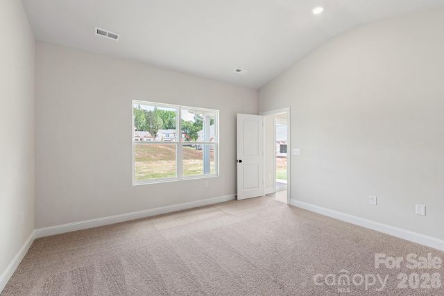 6623 Fairford Drive, Charlotte, NC 28215
