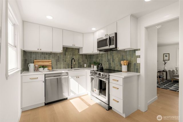 4411 50th Avenue SW, Seattle, WA 98116