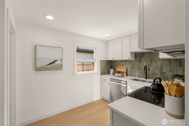 4411 50th Avenue SW, Seattle, WA 98116
