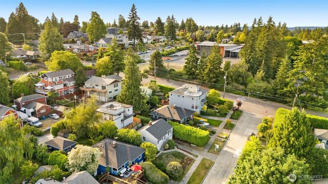 4411 50th Avenue SW, Seattle, WA 98116