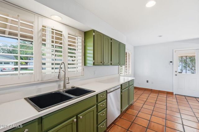 4702 N 30TH Place, Phoenix, AZ 85016