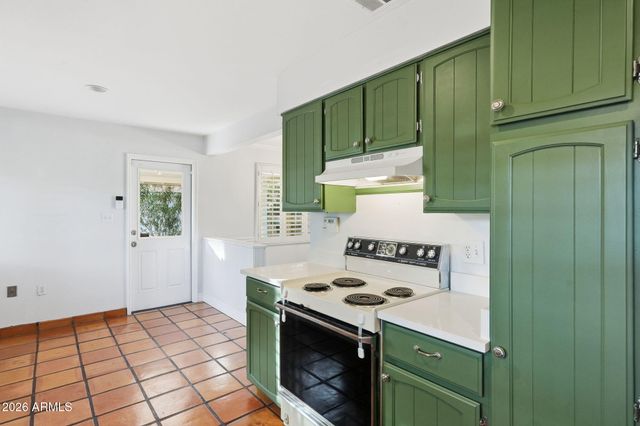 4702 N 30TH Place, Phoenix, AZ 85016