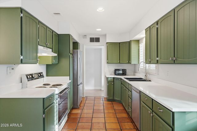 4702 N 30TH Place, Phoenix, AZ 85016