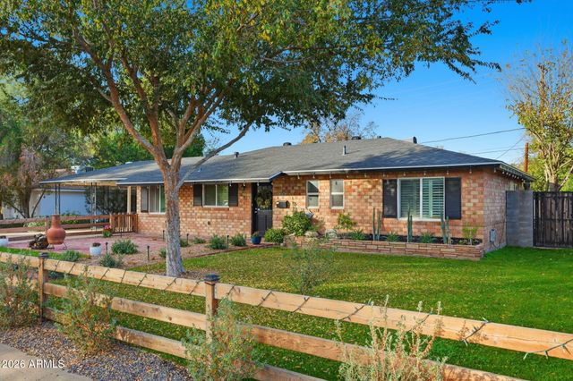 4702 N 30TH Place, Phoenix, AZ 85016