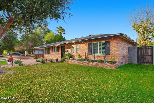 4702 N 30TH Place, Phoenix, AZ 85016