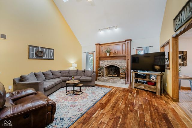 1910 W 211th Street, Westfield, IN 46069