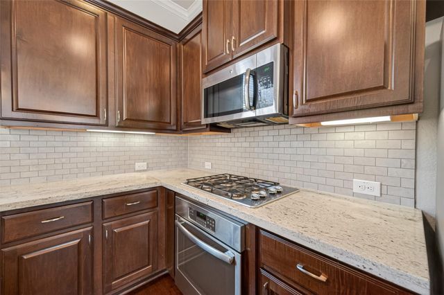 2715 Shadybrook Meadow Drive, Houston, TX 77080