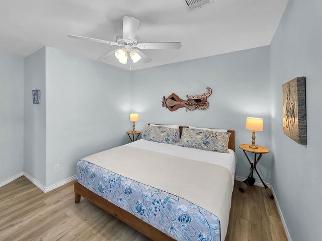 1387 Keith Avenue, Gilchrist, TX 77617