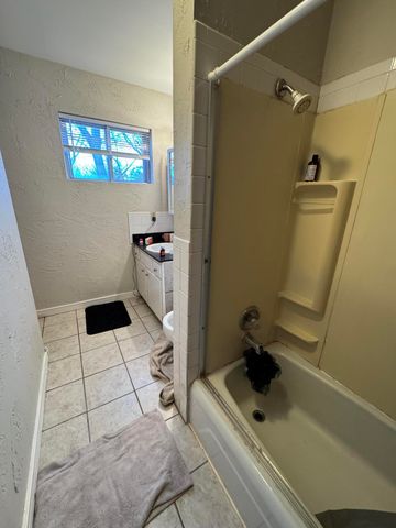 1817 HIGHRIDGE DR, Columbia, MO 65203