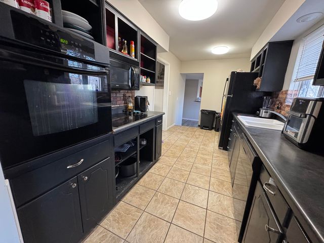 1817 HIGHRIDGE DR, Columbia, MO 65203