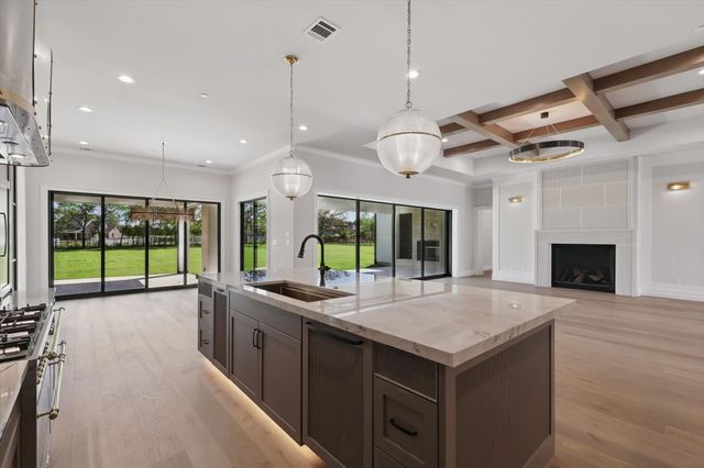 1418 Clydesdale Road, Bartonville, TX 76226