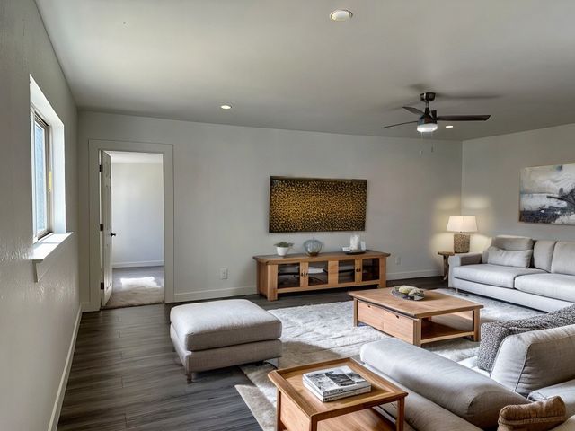 2513 Loy Lake Road, Denison, TX 75020