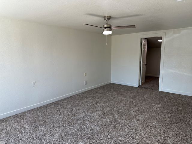 2513 Loy Lake Road, Denison, TX 75020