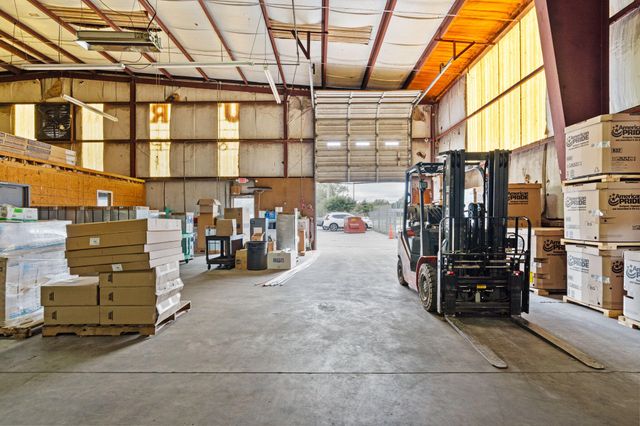 1212 N Ferdon Boulevard, Crestview, FL 32536