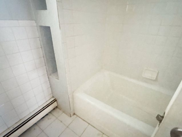 17W452 BUTTERFIELD Road, Villa Park, IL 60181