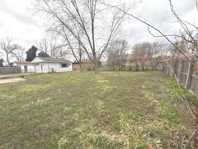 17W452 BUTTERFIELD Road, Villa Park, IL 60181