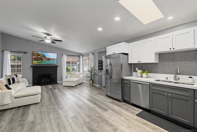 2407 Teaberry Glen, Escondido, CA 92027