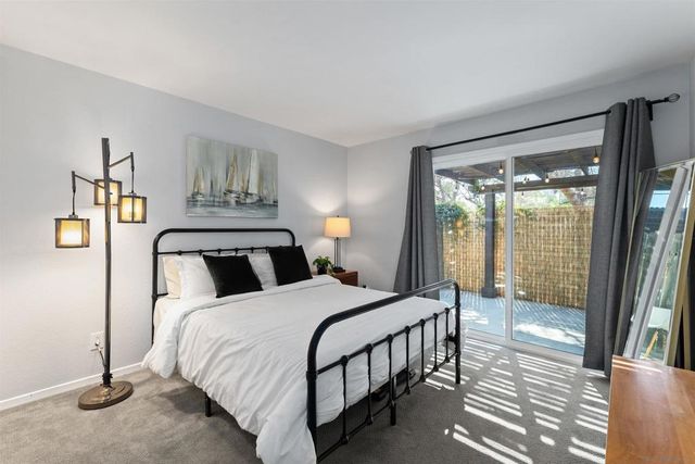 2407 Teaberry Glen, Escondido, CA 92027