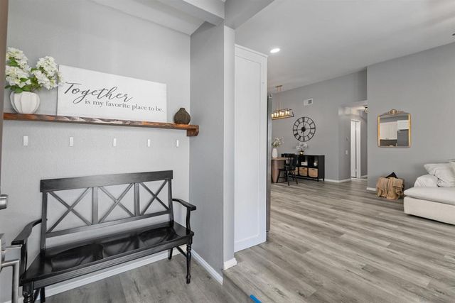 2407 Teaberry Glen, Escondido, CA 92027