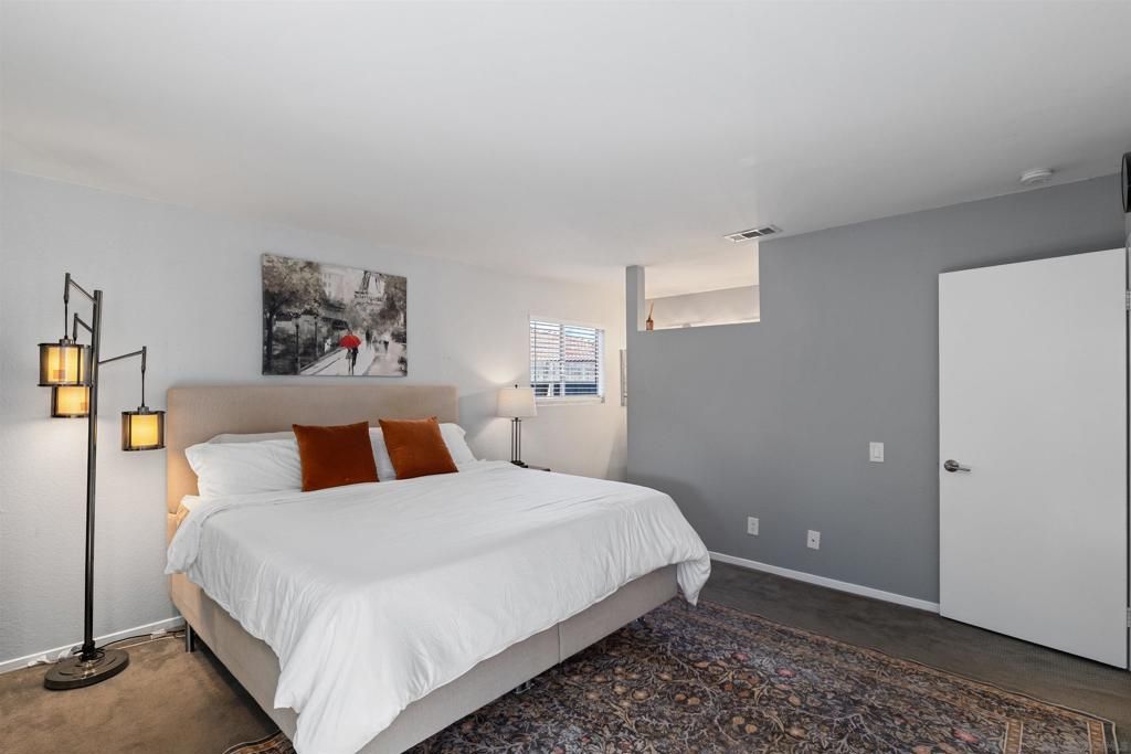 Image 26 of property listing at 2407 Teaberry Glen, Escondido, CA 92027