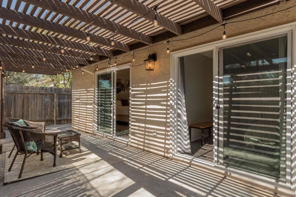 Image 33 of property listing at 2407 Teaberry Glen, Escondido, CA 92027