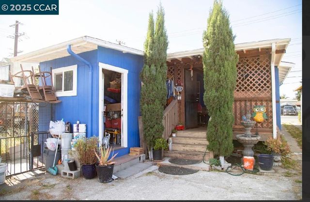 429 Barrett Ave, Richmond, CA 94801