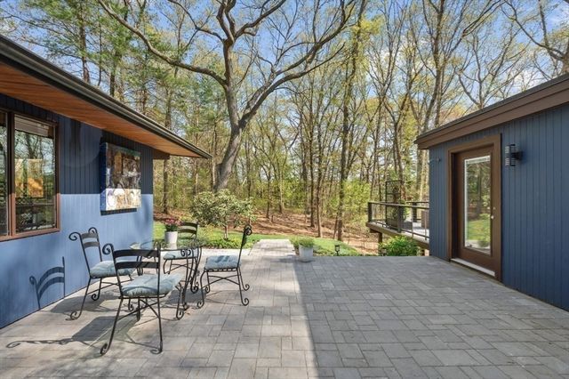 53 Campbell Rd, Wayland, MA 01778