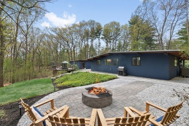 53 Campbell Rd, Wayland, MA 01778