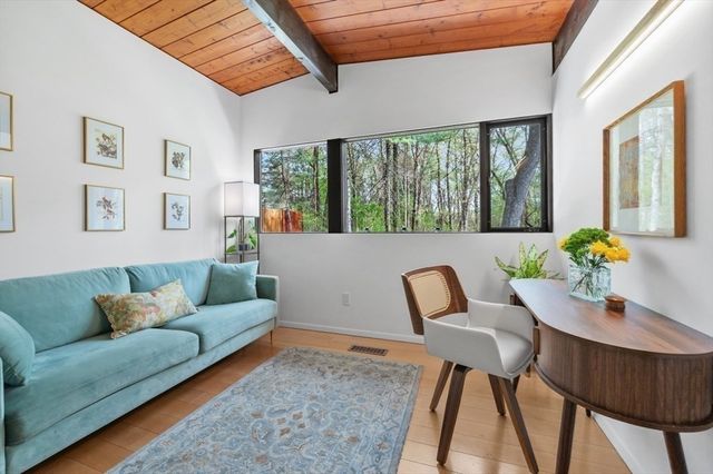 53 Campbell Rd, Wayland, MA 01778
