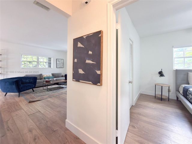 2750 SW 28th Ct 2750, Miami, FL 33133