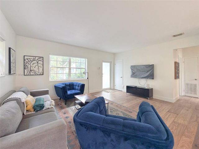 2750 SW 28th Ct 2750, Miami, FL 33133