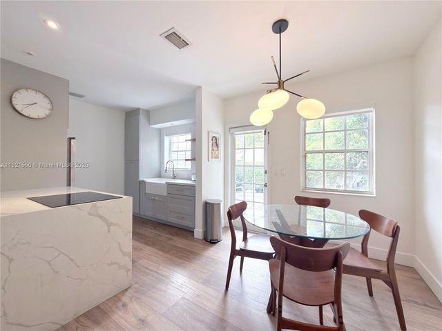 2750 SW 28th Ct 2750, Miami, FL 33133