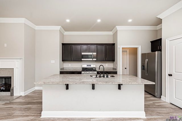 8923 Perry Park Dr, Denham Springs, LA 70726