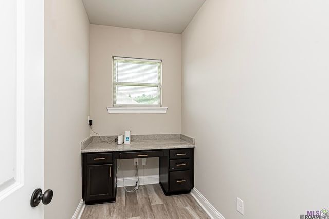 8923 Perry Park Dr, Denham Springs, LA 70726