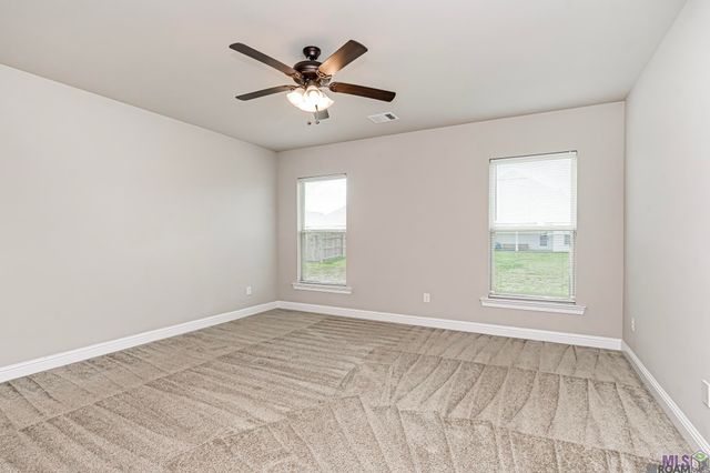 8923 Perry Park Dr, Denham Springs, LA 70726