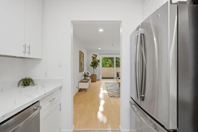 405 91st Street 27, Daly City, CA 94015