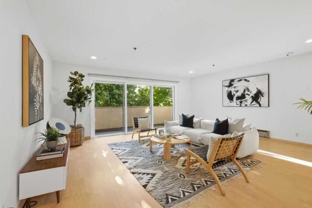 Image 1 of property listing at 405 91st Street 27, Daly City, CA 94015