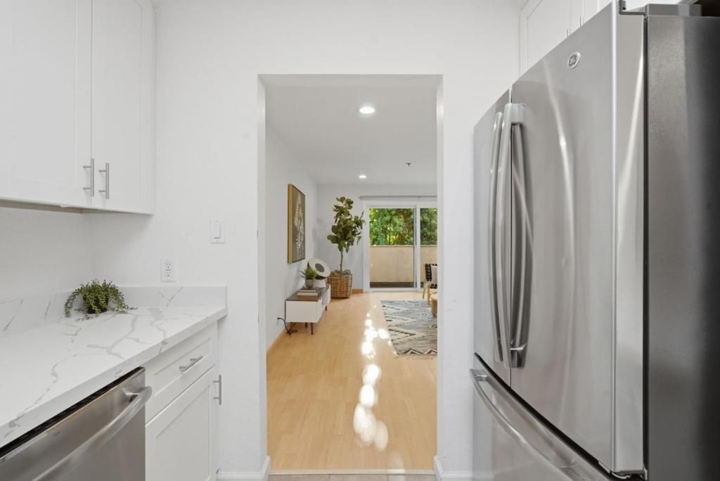 Image 11 of property listing at 405 91st Street 27, Daly City, CA 94015