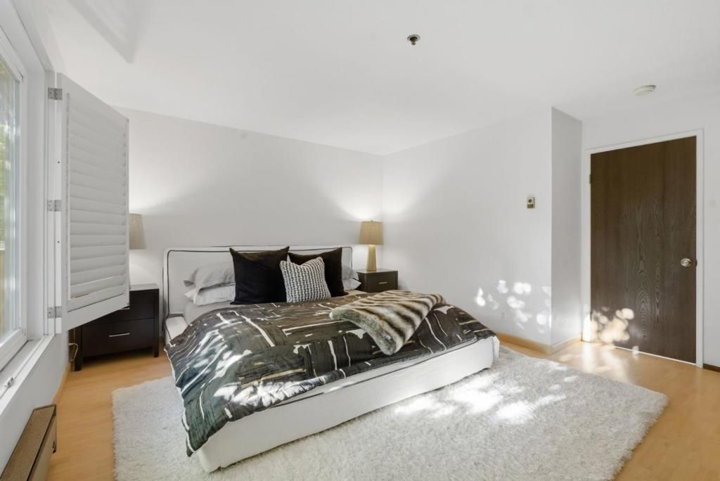 Image 19 of property listing at 405 91st Street 27, Daly City, CA 94015