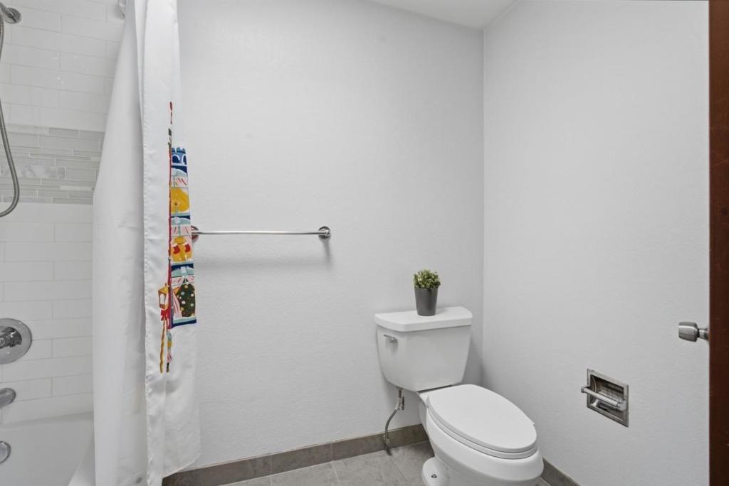 Image 26 of property listing at 405 91st Street 27, Daly City, CA 94015