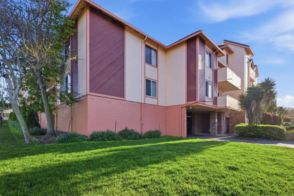Image 31 of property listing at 405 91st Street 27, Daly City, CA 94015