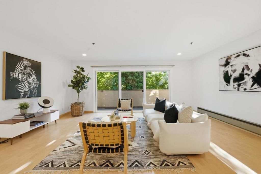 Image 4 of property listing at 405 91st Street 27, Daly City, CA 94015