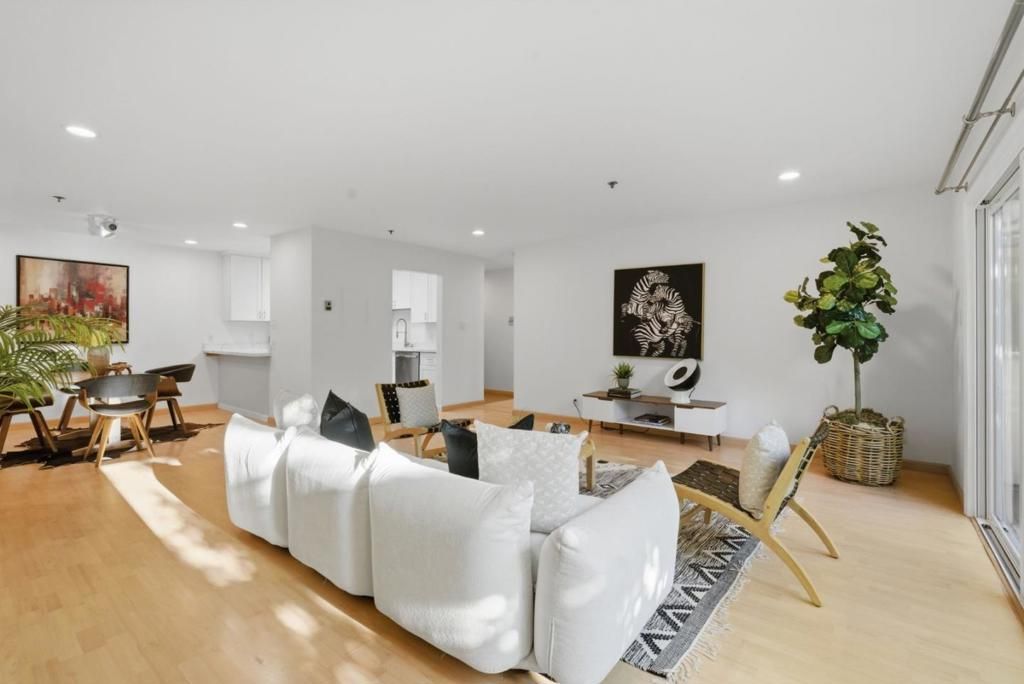 Image 5 of property listing at 405 91st Street 27, Daly City, CA 94015