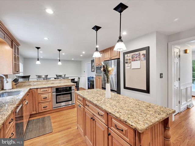 107 CRESTSIDE WAY, Malvern, PA 19355